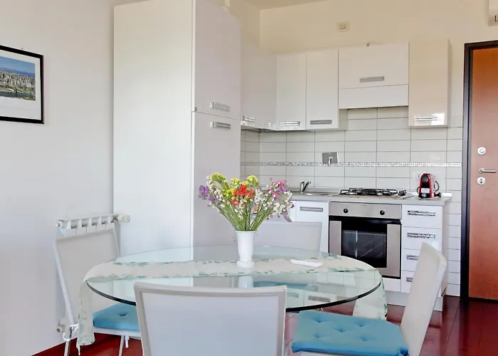 Lejlighed Ych-modern Flat With Terrace Near Eataly Rom